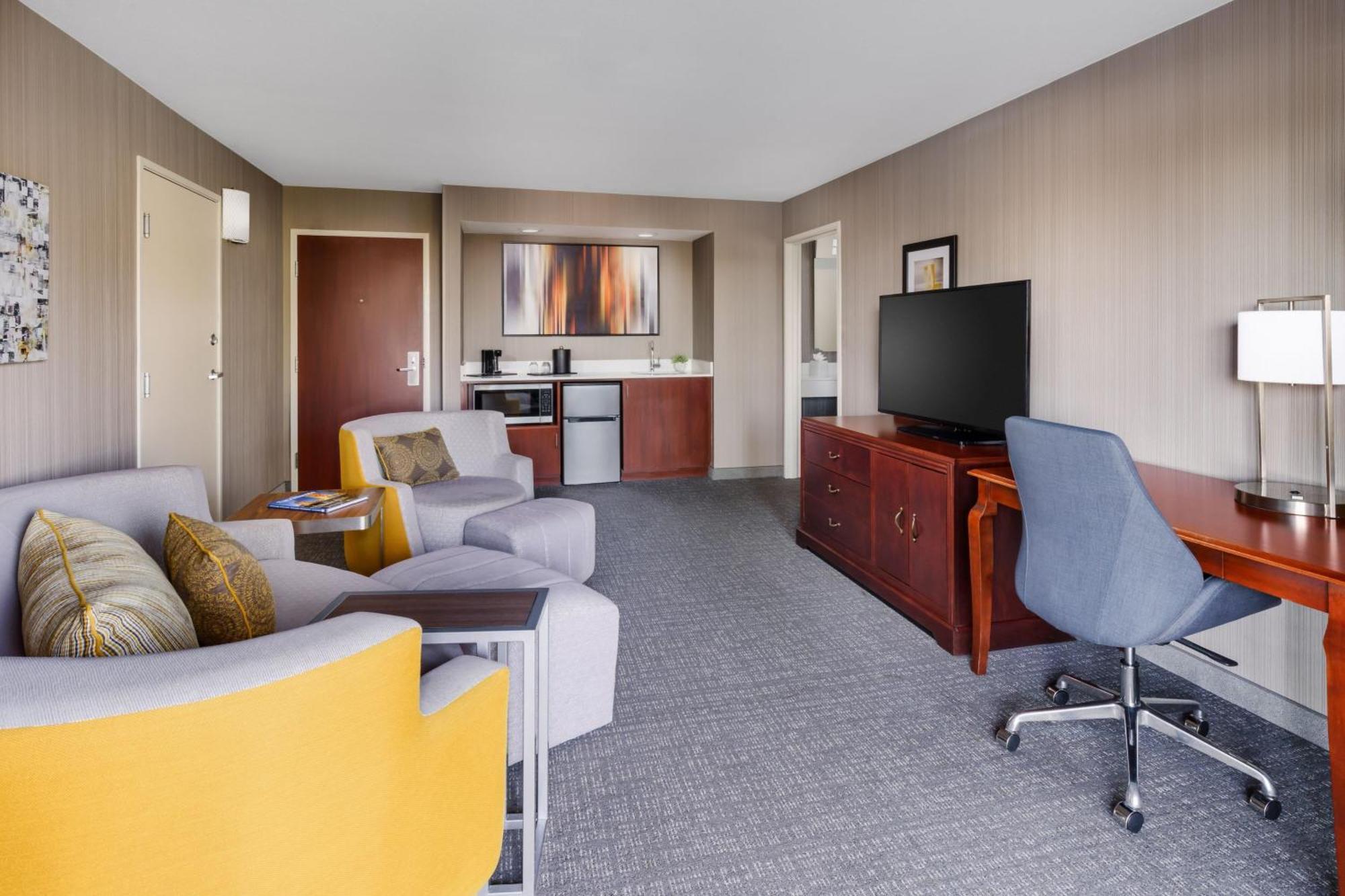 คอร์ตยาร์ด โรสวิลล์ แกลเลอเรีย มอลล์/ครีกไซด์ ริดจ์ ไดรฟ์ Hotel ภายนอก รูปภาพ