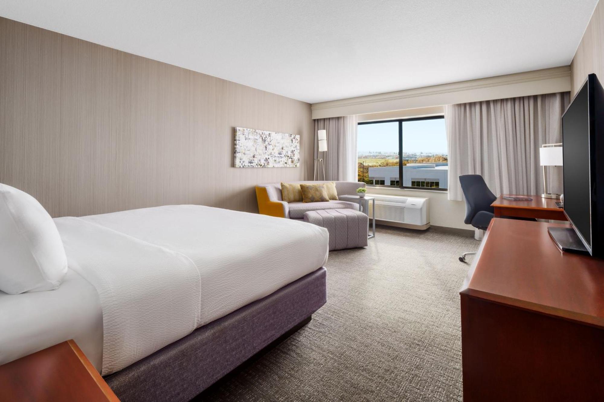 คอร์ตยาร์ด โรสวิลล์ แกลเลอเรีย มอลล์/ครีกไซด์ ริดจ์ ไดรฟ์ Hotel ภายนอก รูปภาพ